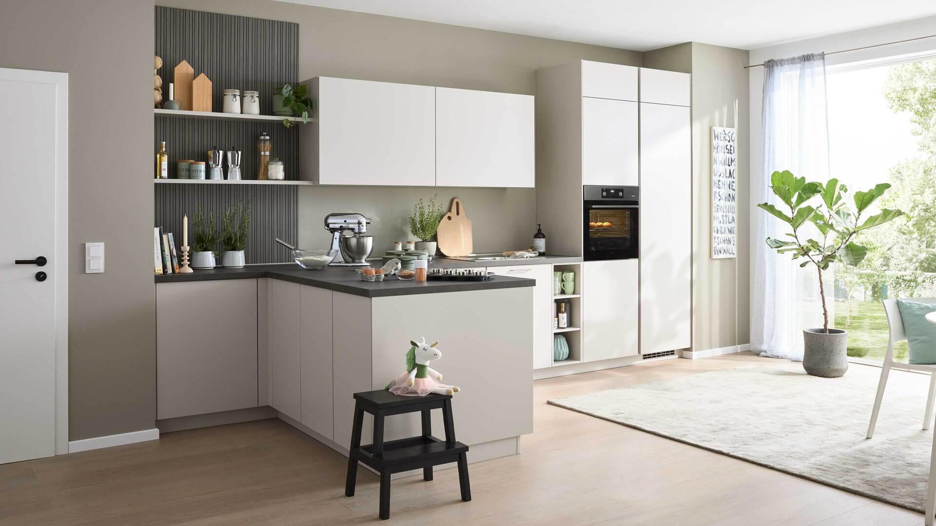 Culineo® Einbauküche C615 mit AEG Einbaugeräten