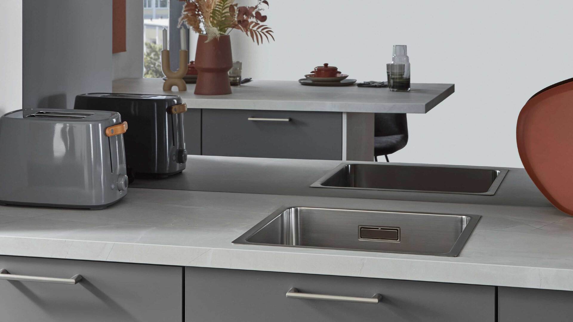 nobilia® Einbauküche Senso mit Elektrogeräten, z. B.  Kühlschrank