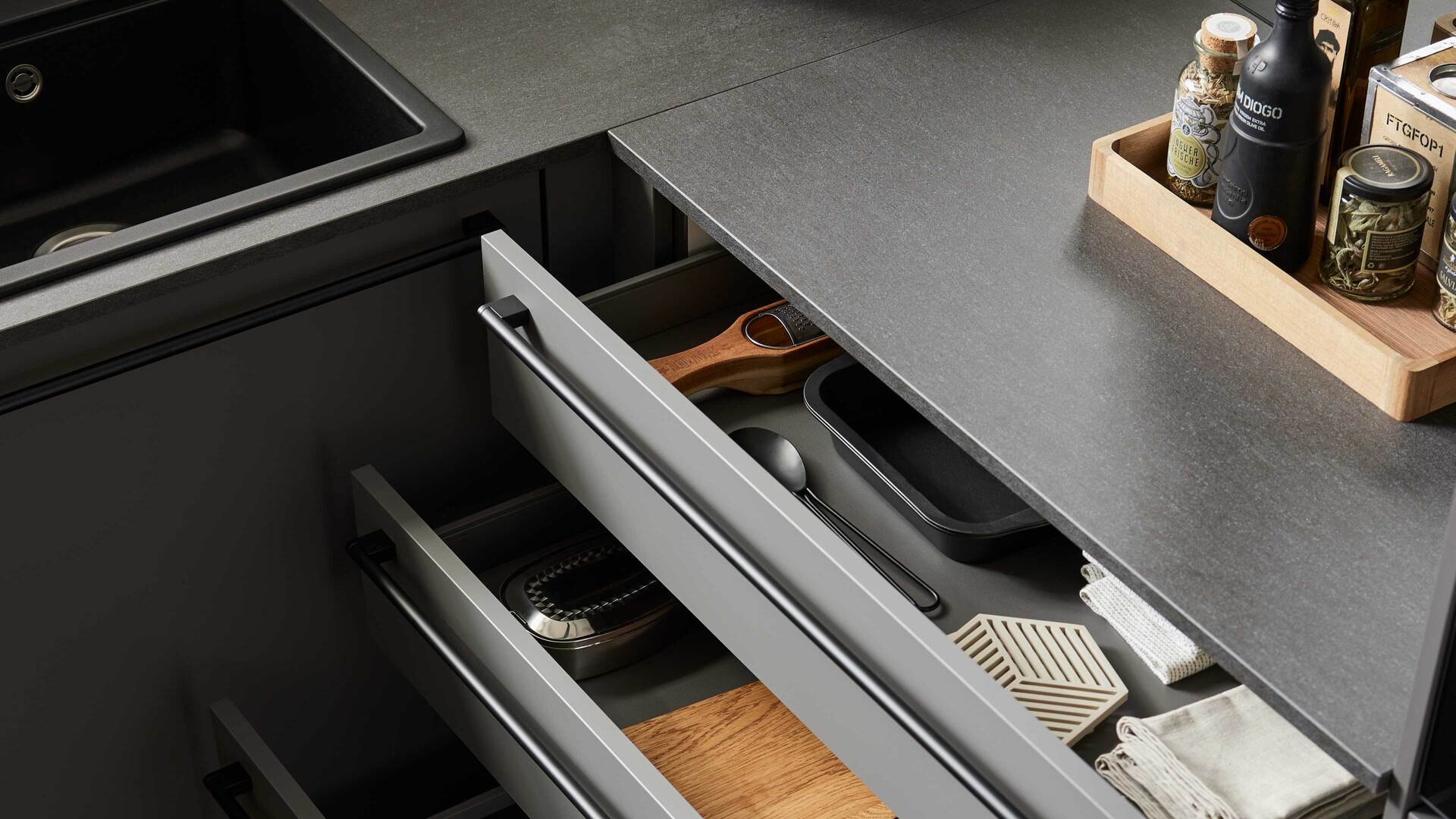Culineo® Einbauküche C357 mit SIEMENS Einbaugeräten