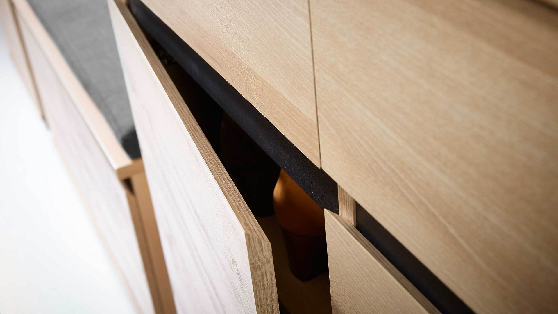 Schuhschrank Lissabon, ein Flurschrank mit Komfort