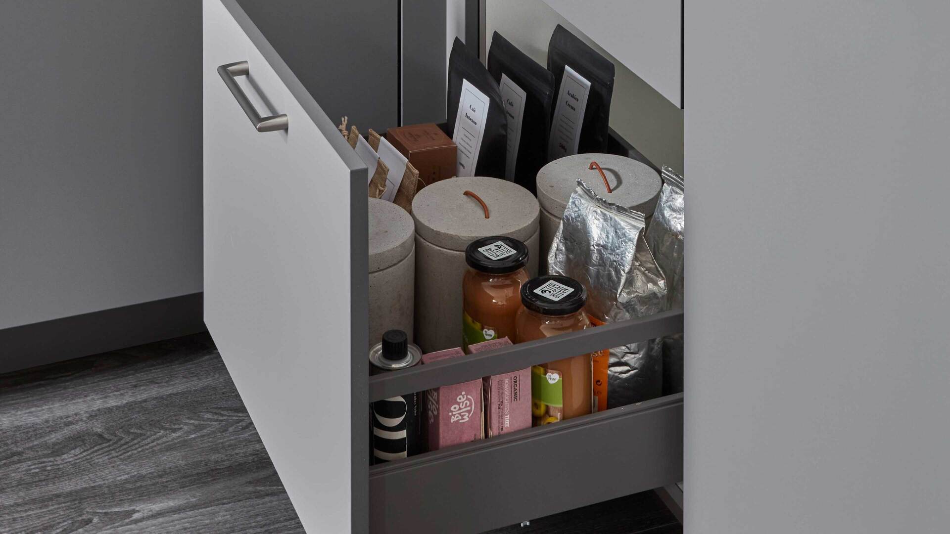 nobilia® Einbauküche Senso mit Elektrogeräten, z. B.  Kühlschrank