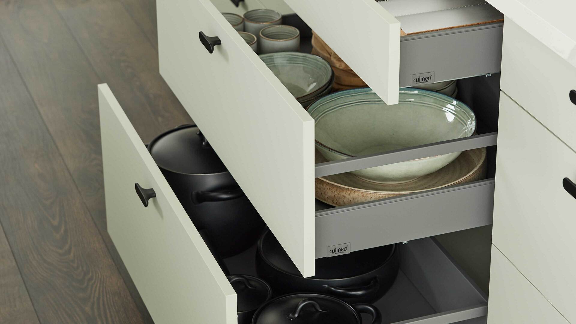 Culineo® Einbauküche C357 mit privileg Einbaugeräten