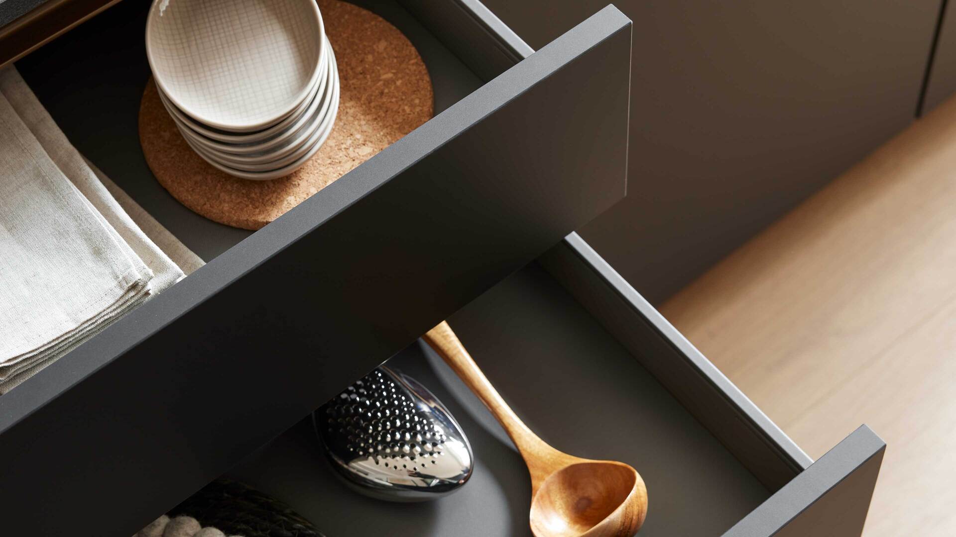 Culineo® Einbauküche C357 mit XTRA CERAMIC Arbeitsplatte