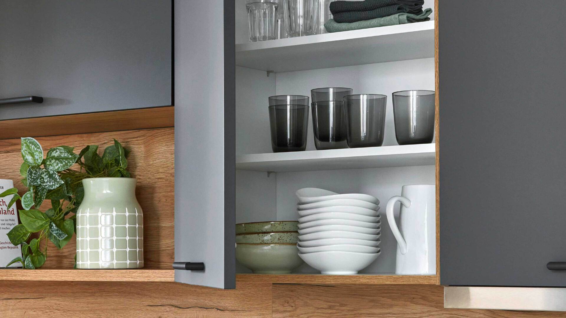 nobilia® Einbauküche Senso mit gorenje Elektrogeräten, z. B.  Kühlschrank