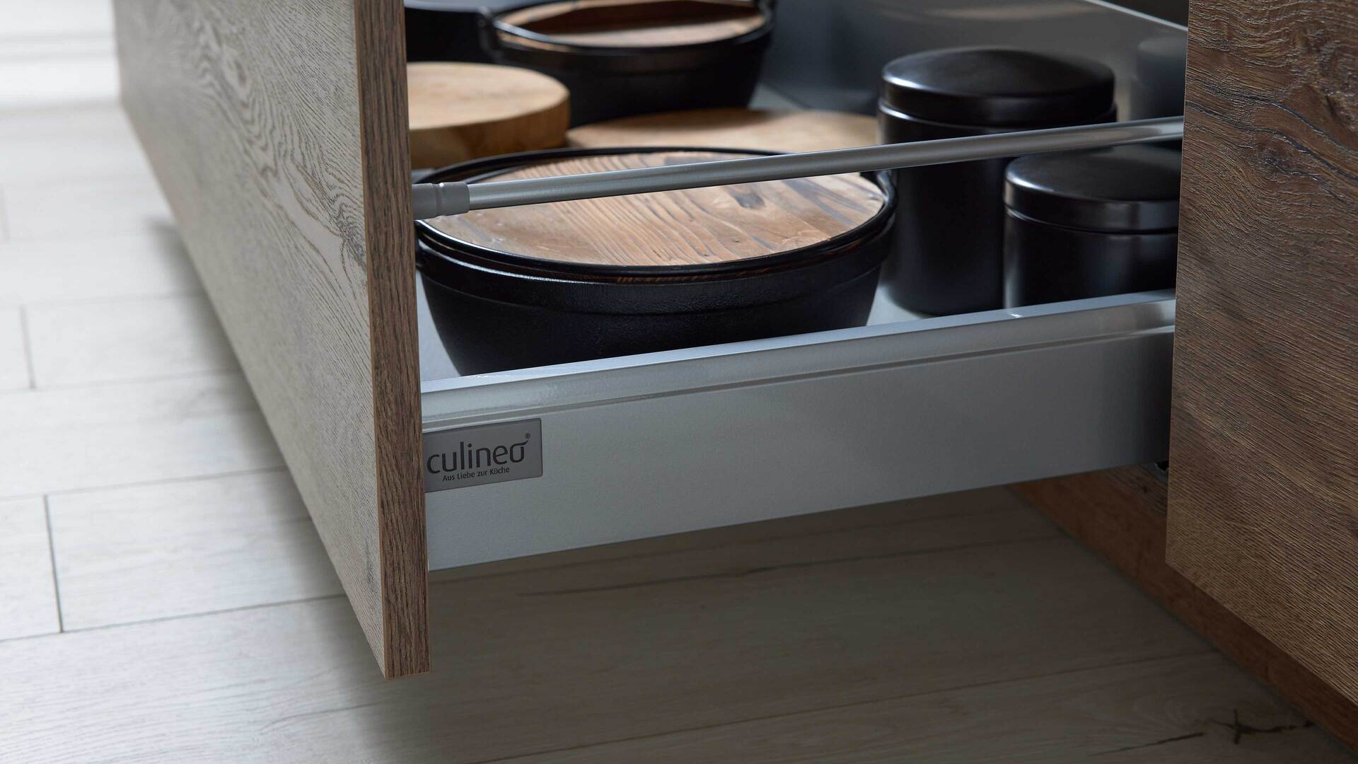 Culineo® Einbauküche C382 mit AEG Einbaugeräten