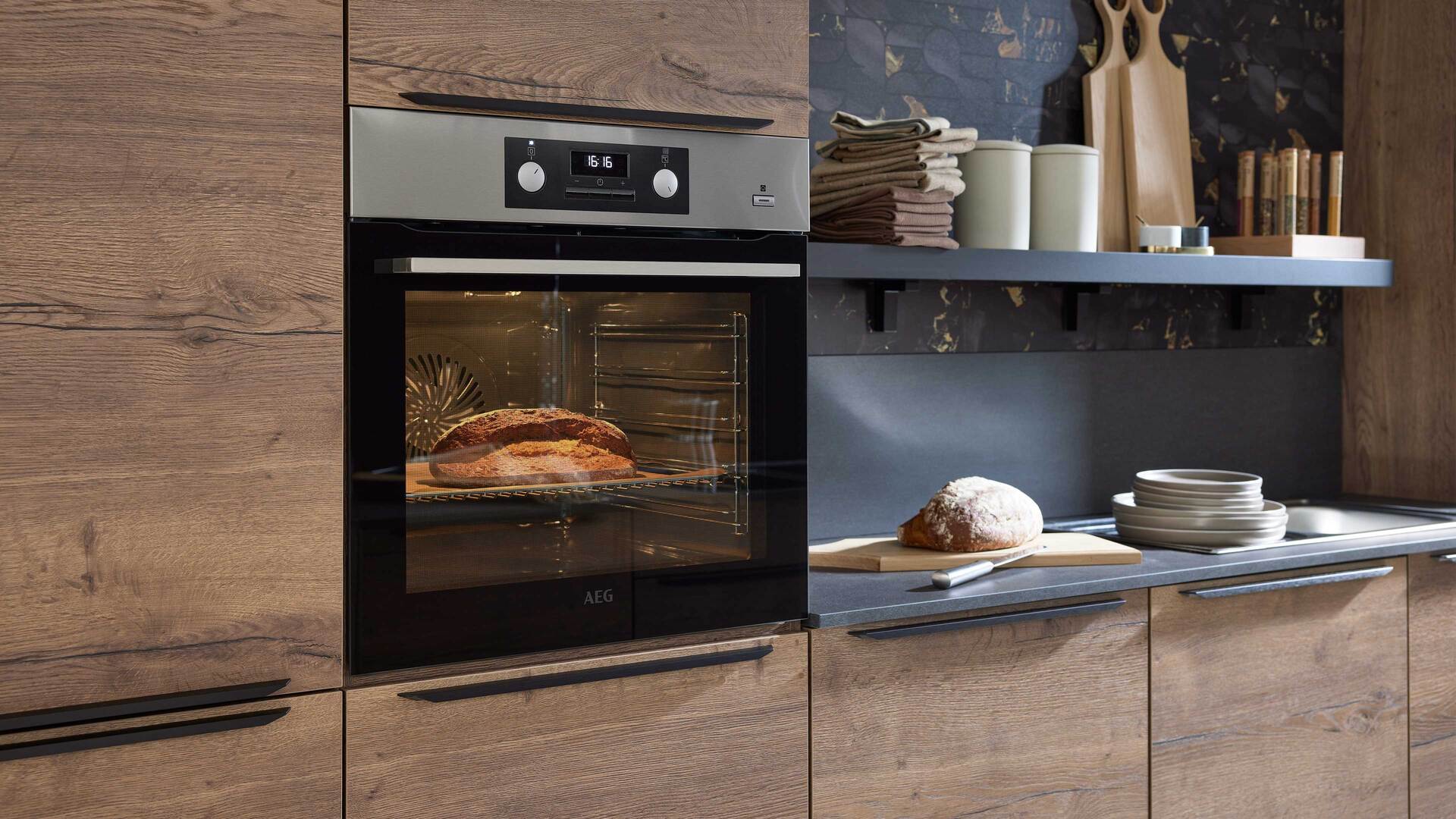 Culineo® Einbauküche C382 mit AEG Einbaugeräten