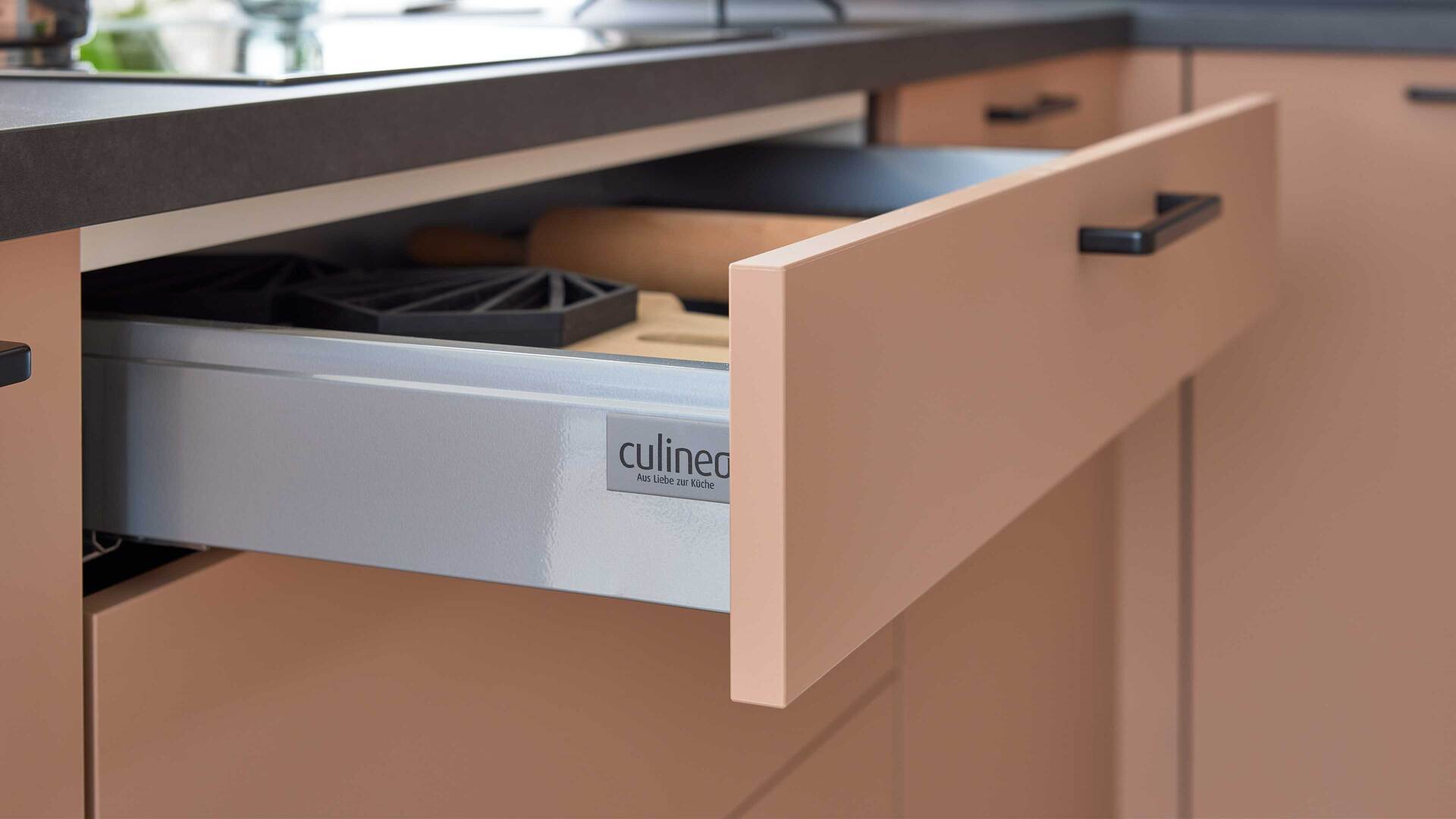 Culineo® Einbauküche C357 mit privileg Einbaugeräten