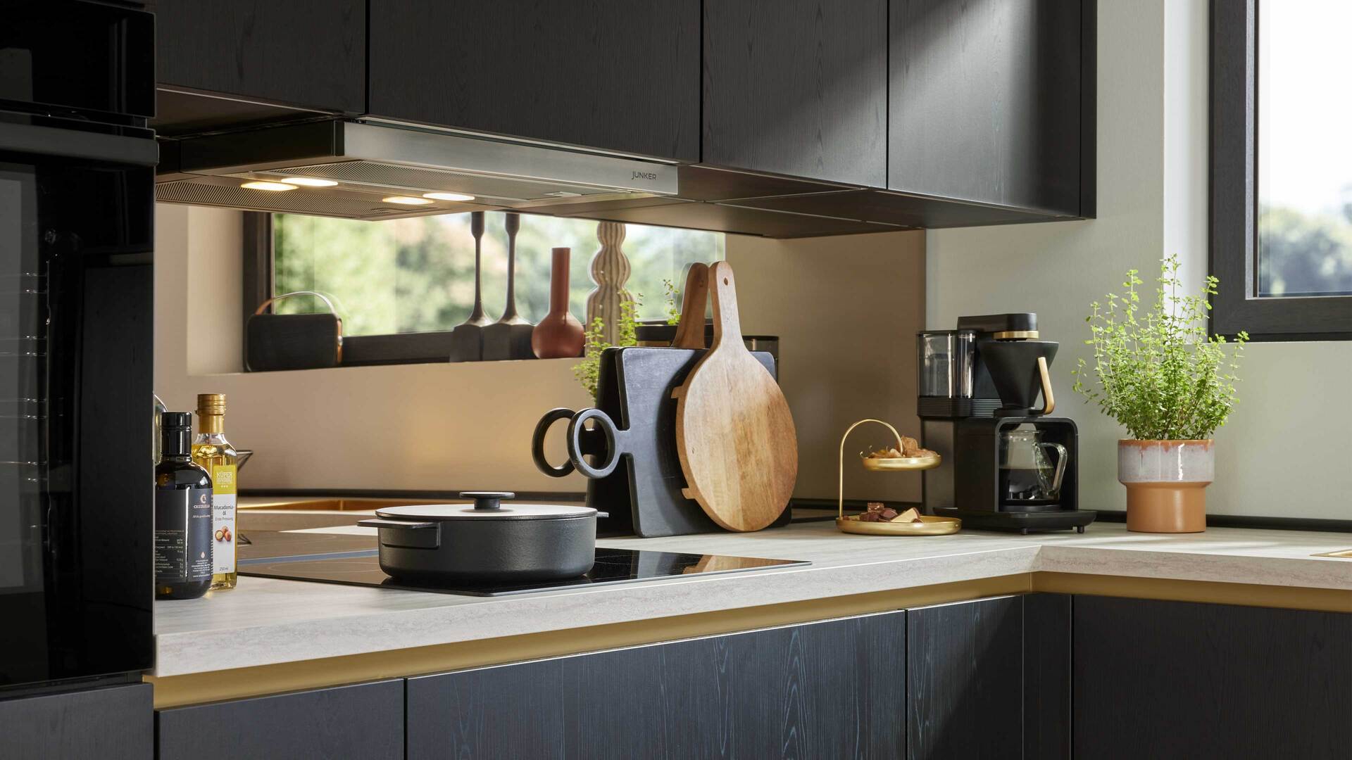 Culineo® Einbauküche C382 mit gorenje Einbaugeräten