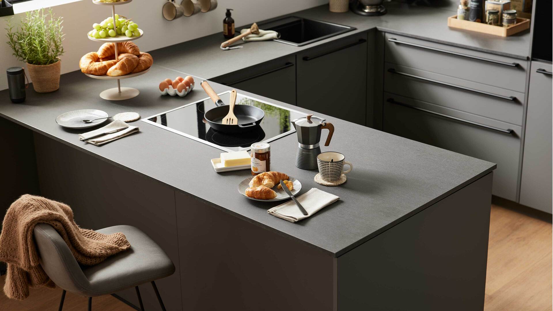 Culineo® Einbauküche C357 mit SIEMENS Einbaugeräten