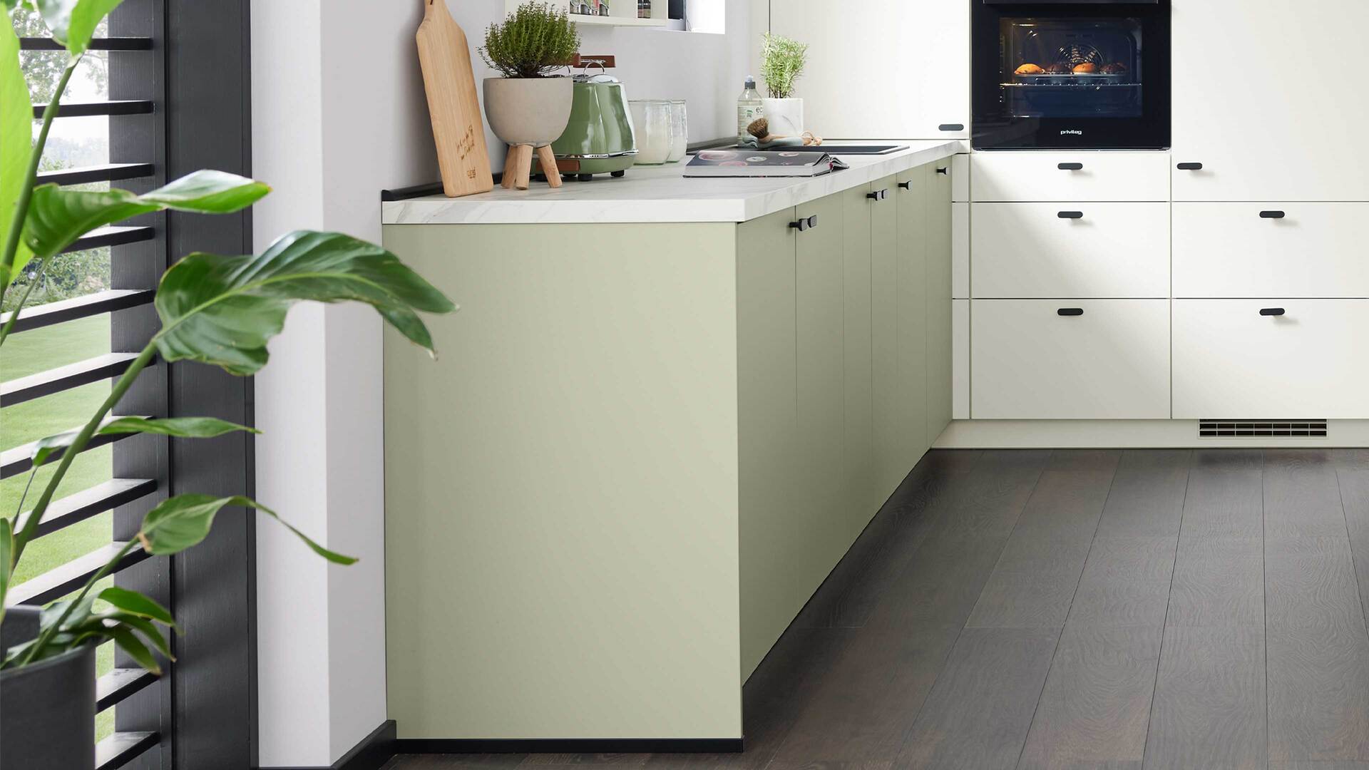 Culineo® Einbauküche C357 mit privileg Einbaugeräten