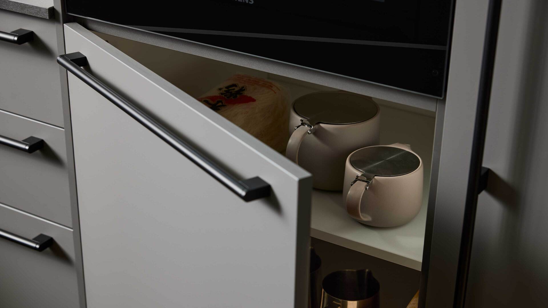 Culineo® Einbauküche C357 mit SIEMENS Einbaugeräten