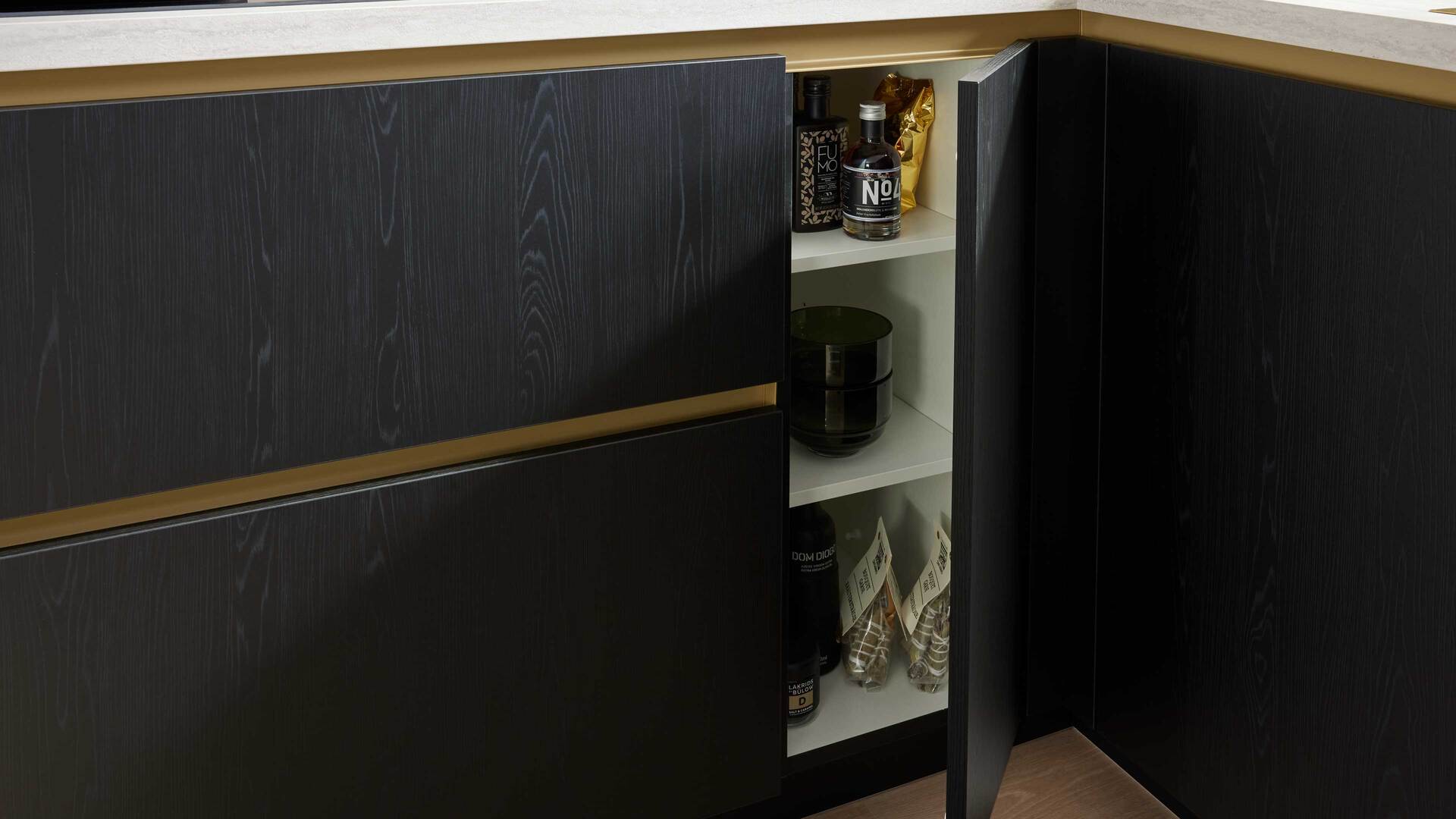 Culineo® Einbauküche C382 mit gorenje Einbaugeräten